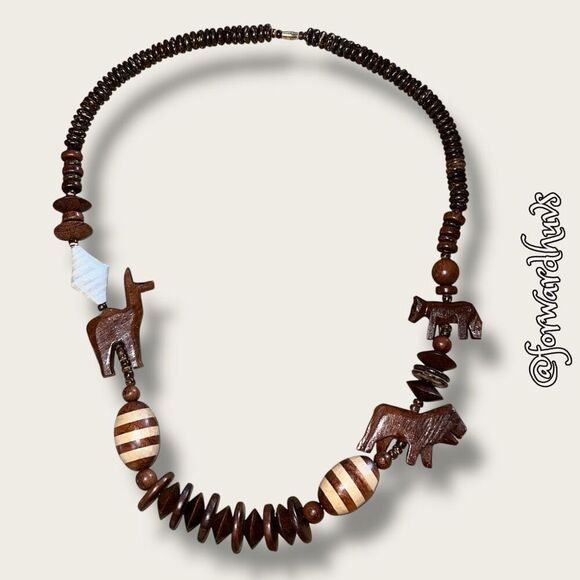 Vintage African-Style Wood Animal Carving Necklace - Picture 2 of 13